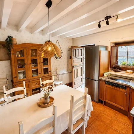 El Sebargu Holiday home Ponga